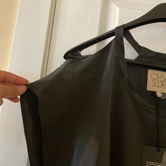 Chaser SILK cold shoulder dolman top vintage black - Picture 5 of 8